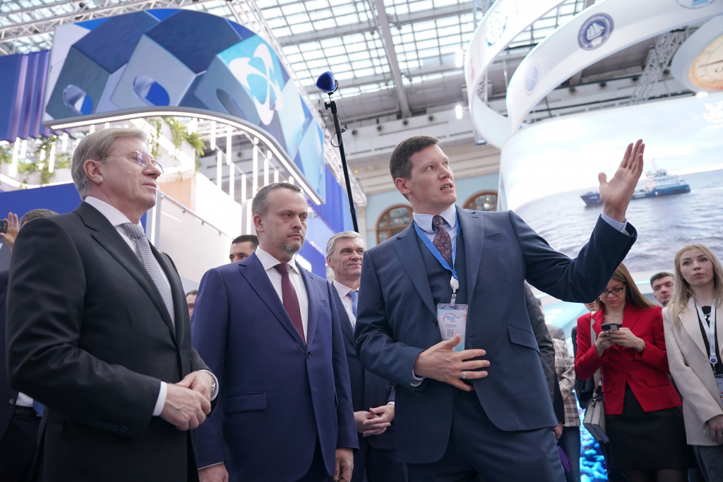 Транспортная неделя 2025. Официальный обход выставки Транспорт России #6.jpg Транспортная неделя 2025. Официальный обход выставки Транспорт России #6.jpg